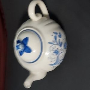 2005 Larkspar BlueTeapot Handpainted Blue&Ivory 7 inches Hx 11 inches W.